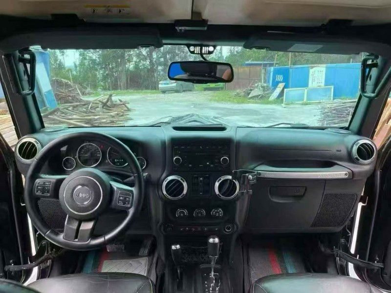 珠海14年Jeep牧马人2