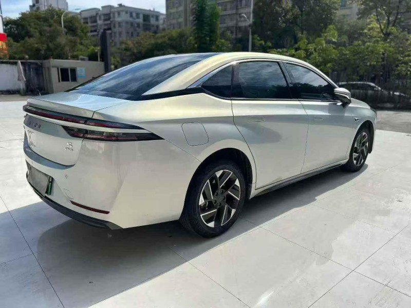 深圳22年传祺埃安S7