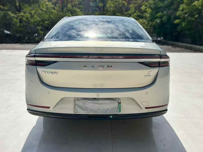 深圳22年传祺埃安S9