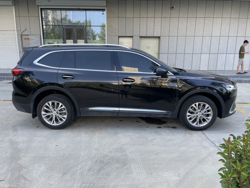 济宁23年别克昂科威8