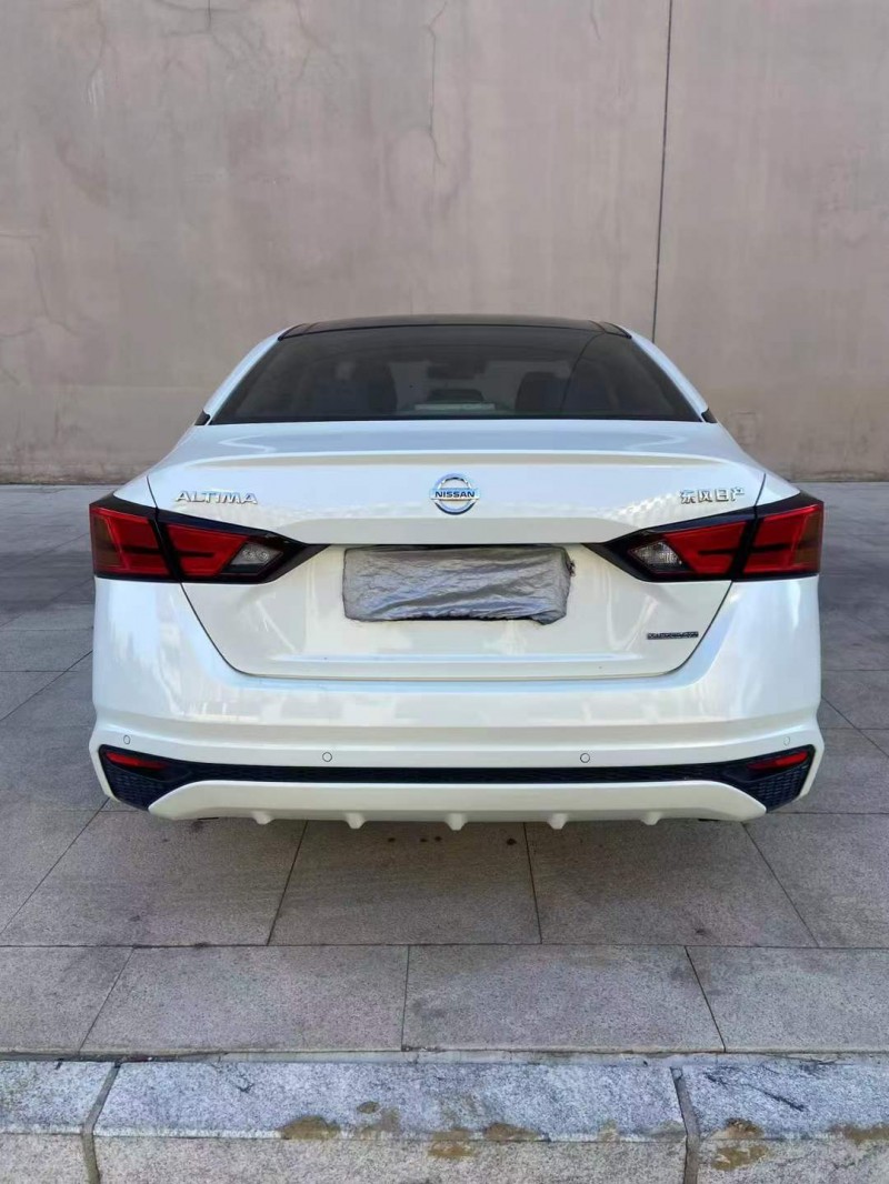 营口20年日产天籁7