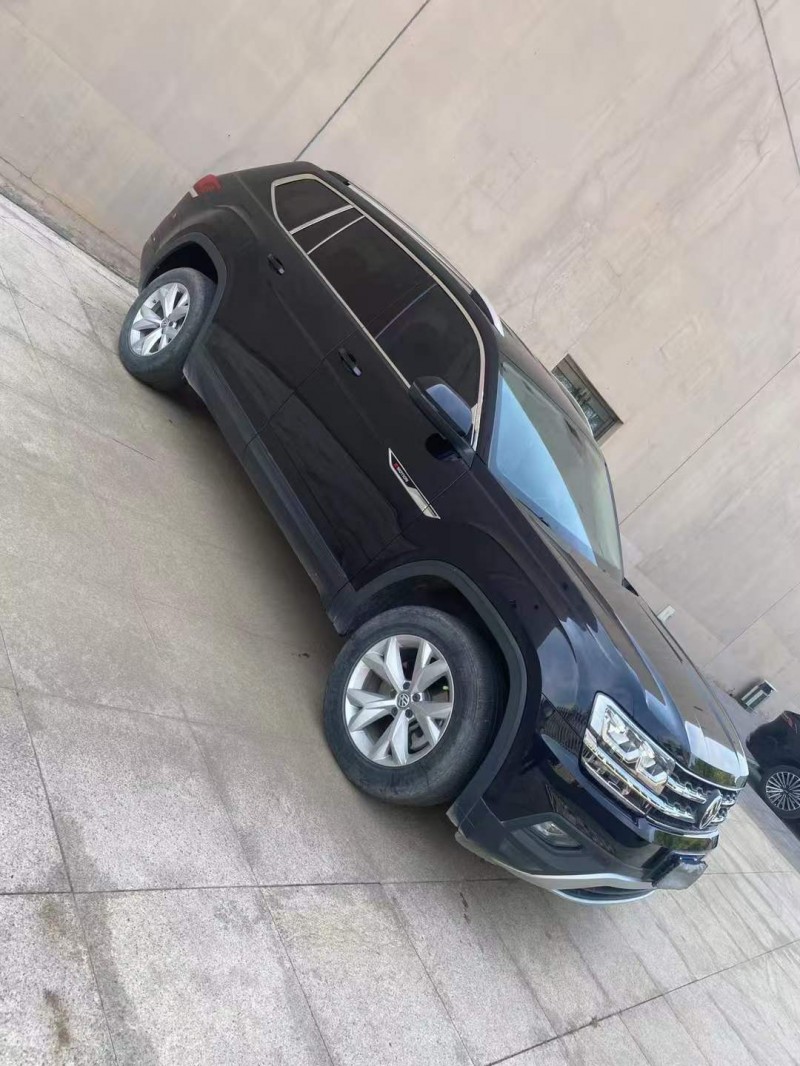 营口19年大众途昂9