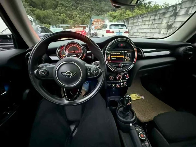 深圳18年MINICooper5