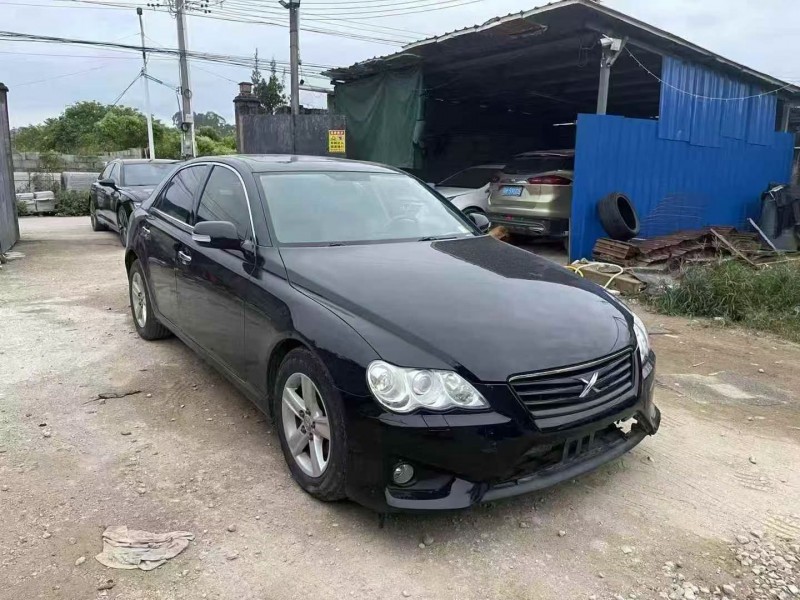 深圳10年丰田锐志2