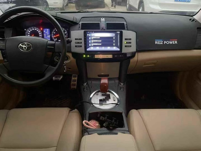 深圳10年丰田锐志5