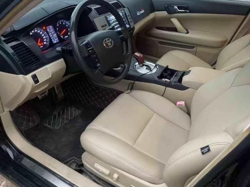 深圳10年丰田锐志6