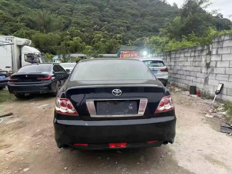 深圳10年丰田锐志9