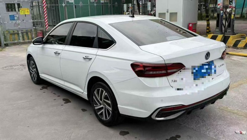 珠海25年大众朗逸4