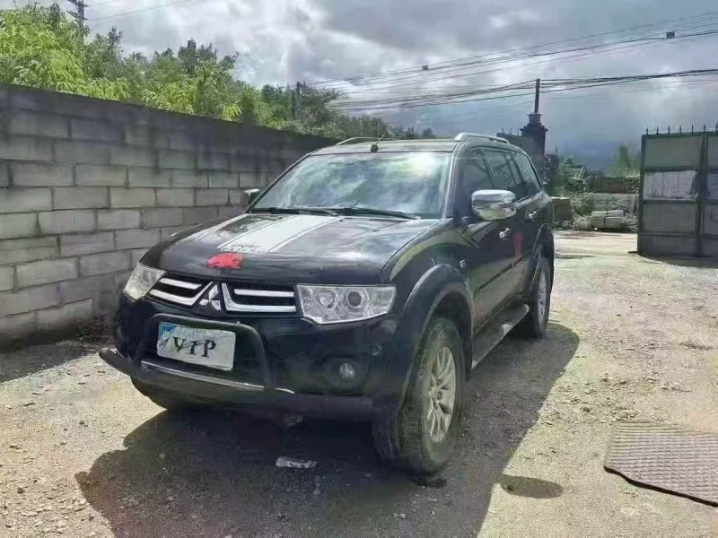 佛山16年三菱帕杰罗·劲畅2