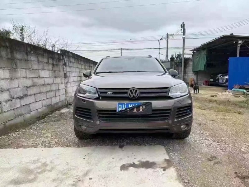 深圳14年大众途锐1