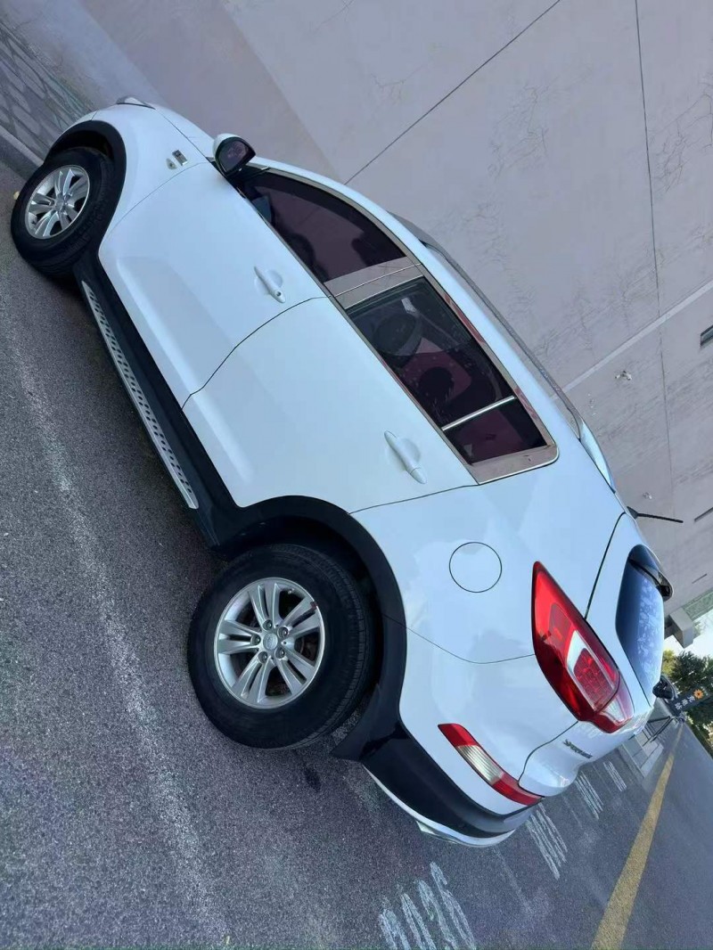 营口14年起亚智跑6