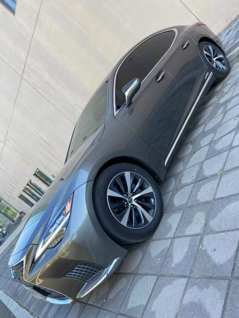 营口23年雷克萨斯LS6