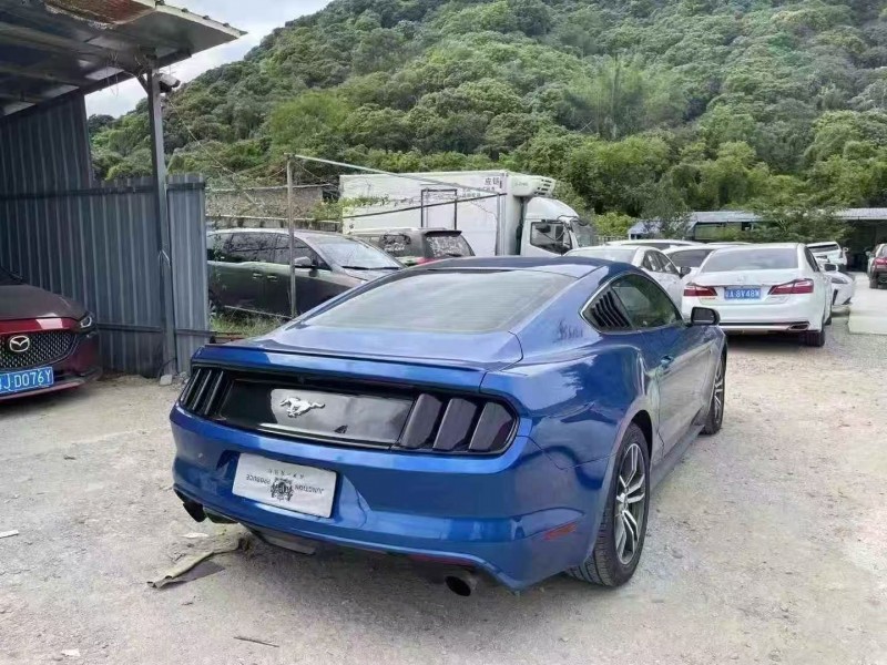 汕头17年福特野马8