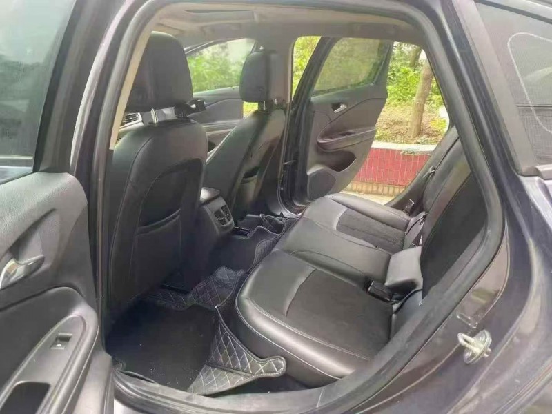 汕头18年别克威朗6