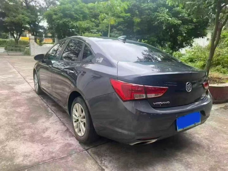 汕头18年别克威朗7