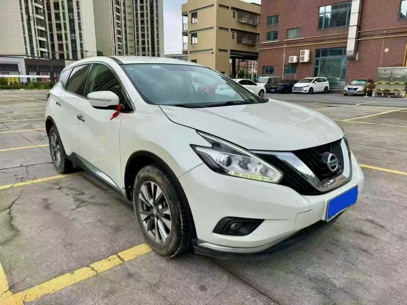 桂林18年日产楼兰3