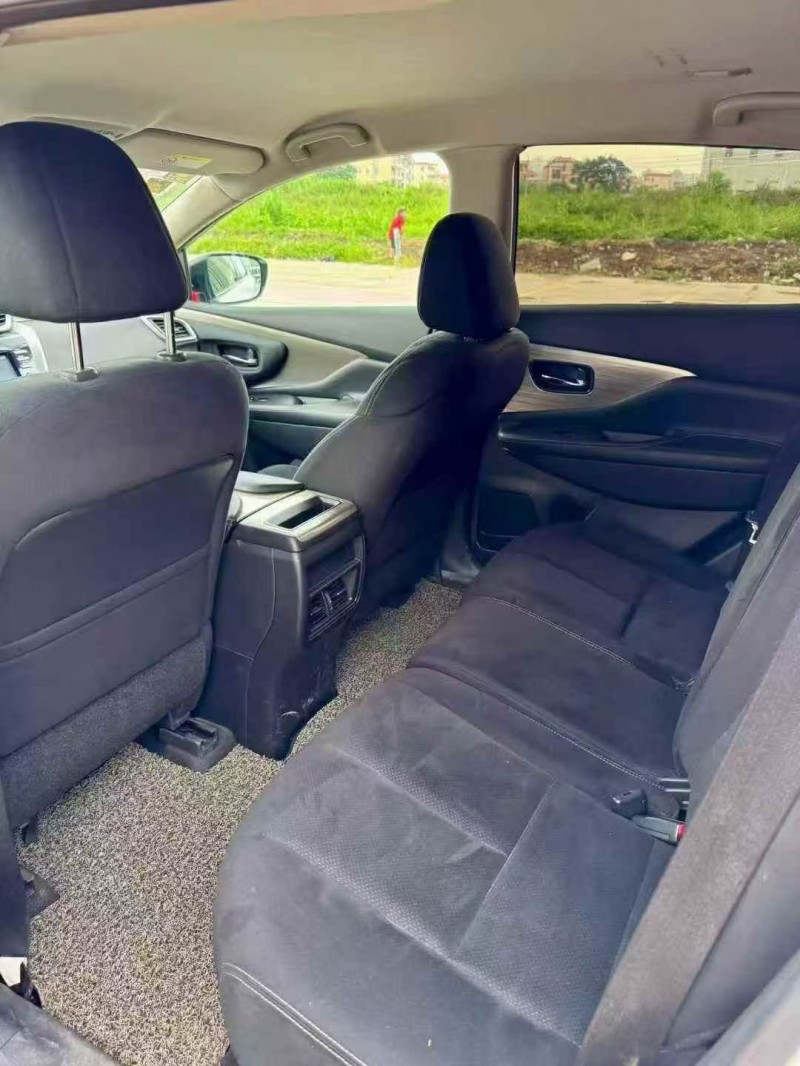 桂林18年日产楼兰7