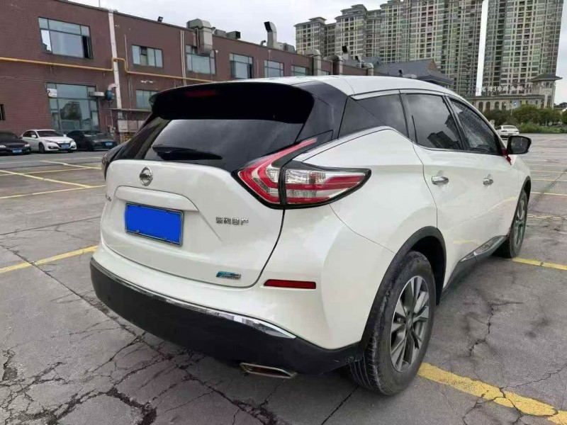 桂林18年日产楼兰9