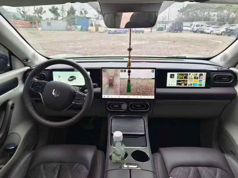 徐州24年零跑汽车C115