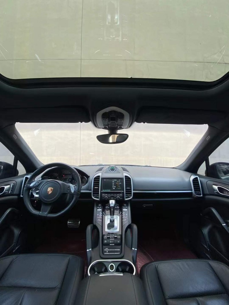营口14年保时捷卡宴7