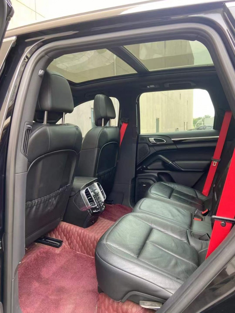 营口14年保时捷卡宴9