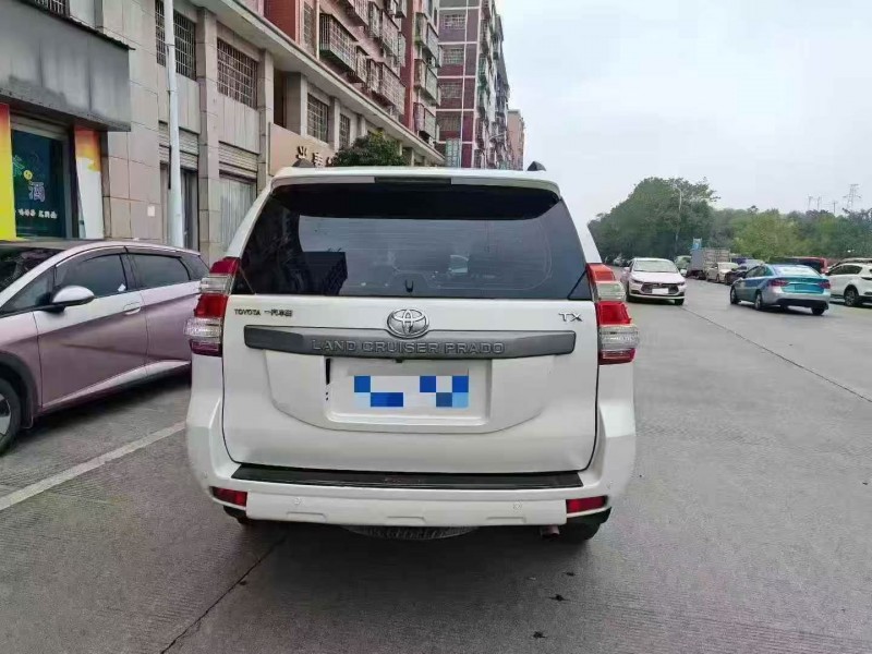 湘潭15年丰田普拉多9