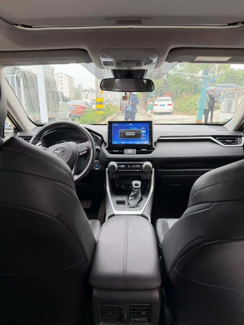 邵阳22年丰田威兰达6
