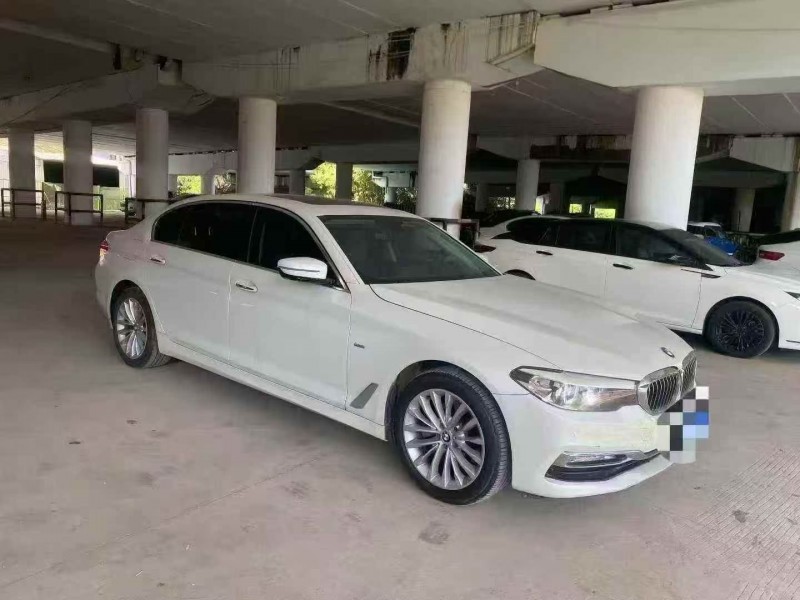 珠海18年宝马5系3