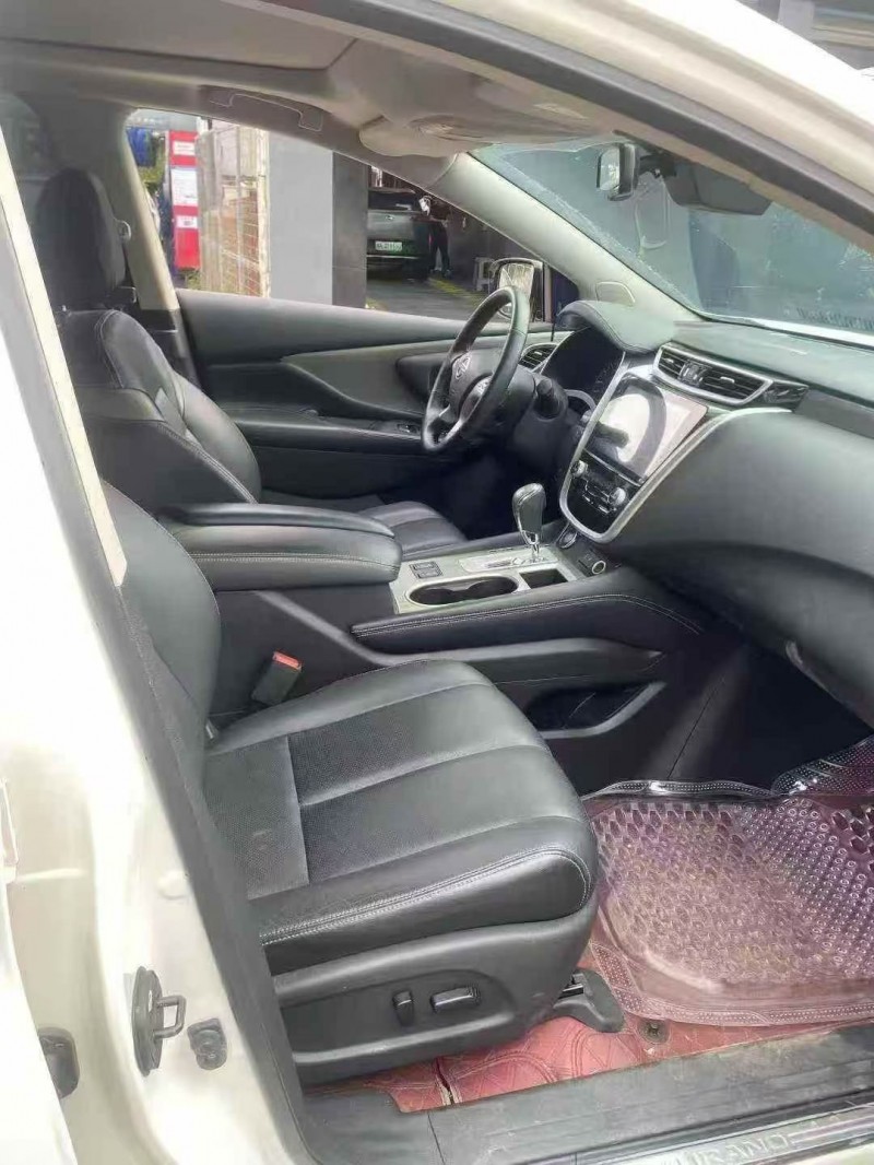 珠海21年日产楼兰4