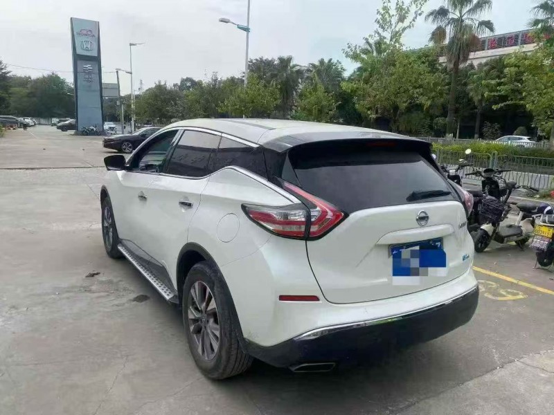 珠海21年日产楼兰7