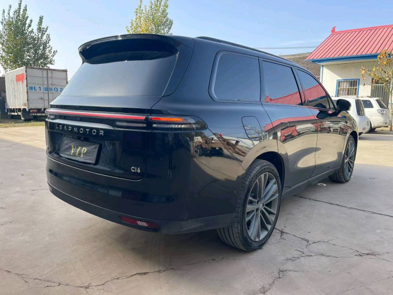 焦作24年零跑汽车C168