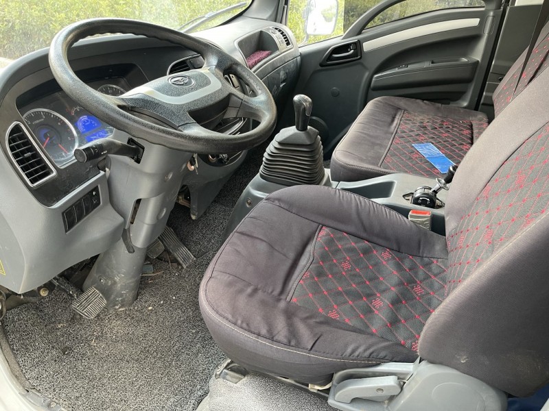 济宁21年唐骏汽车唐骏轻卡4