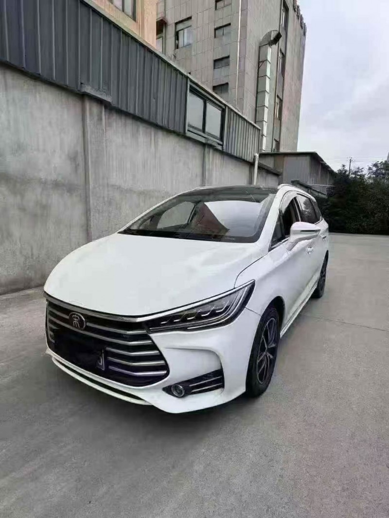 衢州17年比亚迪宋MAX3