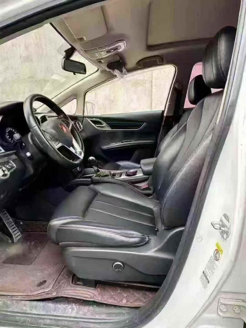 衢州17年比亚迪宋MAX4