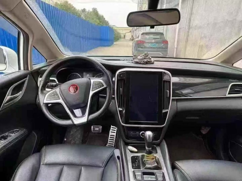 衢州17年比亚迪宋MAX5