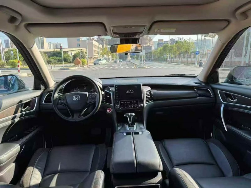 珠海19年本田冠道6