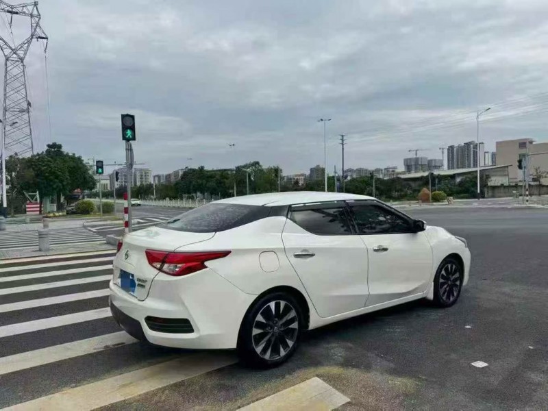 珠海19年日产蓝鸟7