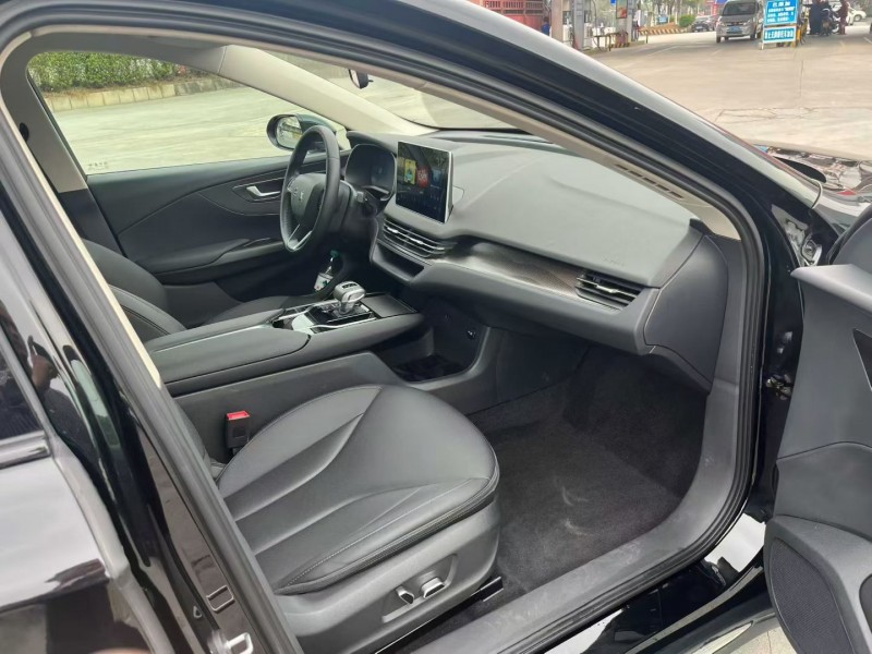 珠海24年红旗E-QM55