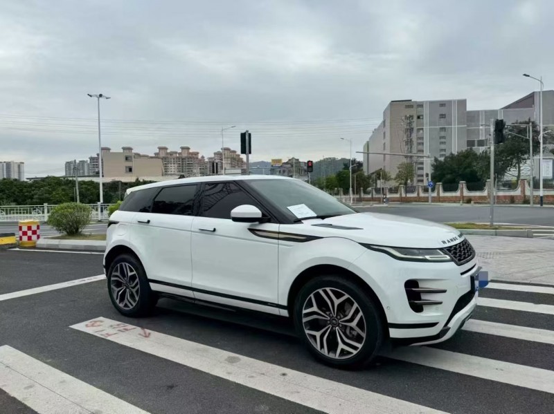 汕头21年路虎极光3