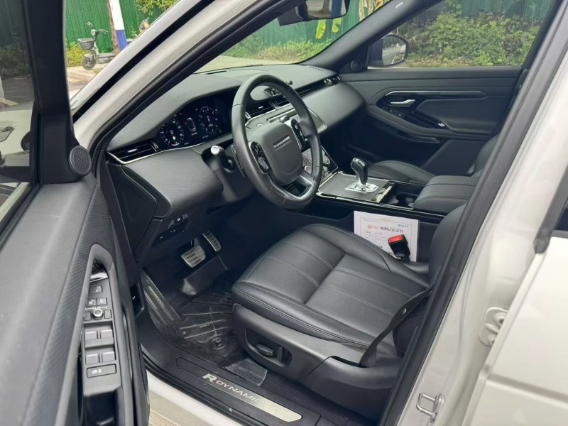 汕头21年路虎极光4