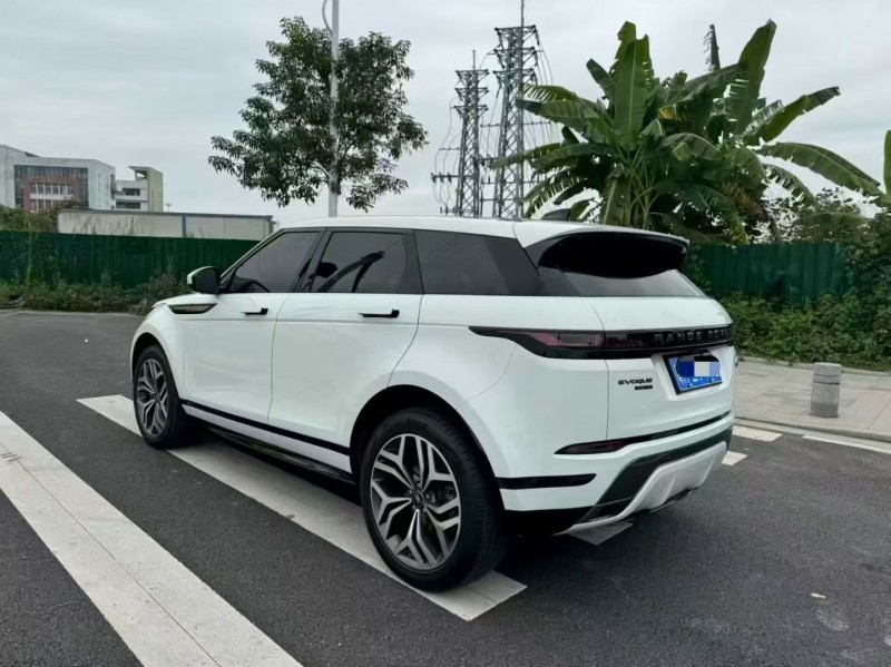 汕头21年路虎极光7