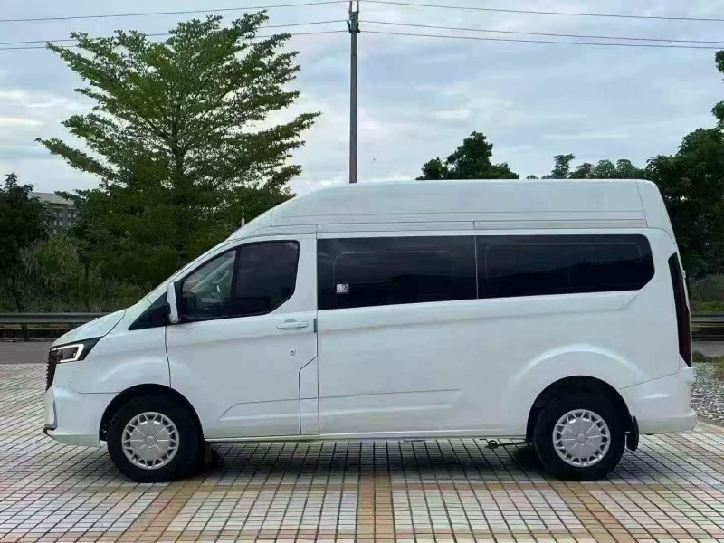 深圳23年福特全顺2