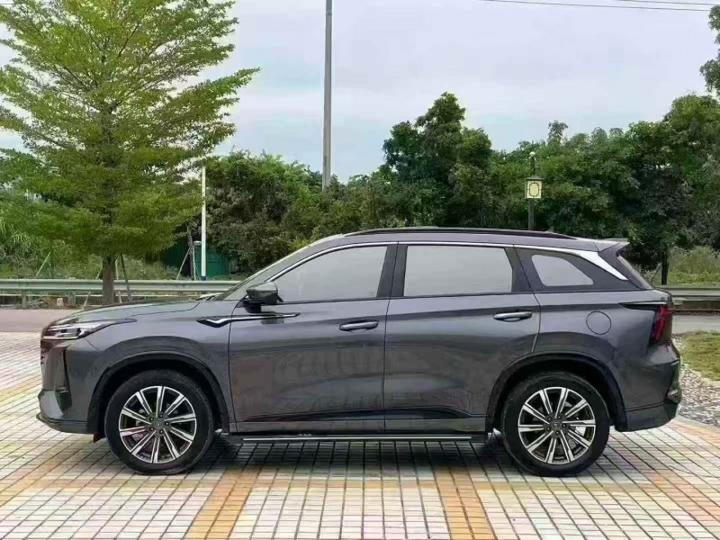 深圳23年长安汽车CS753