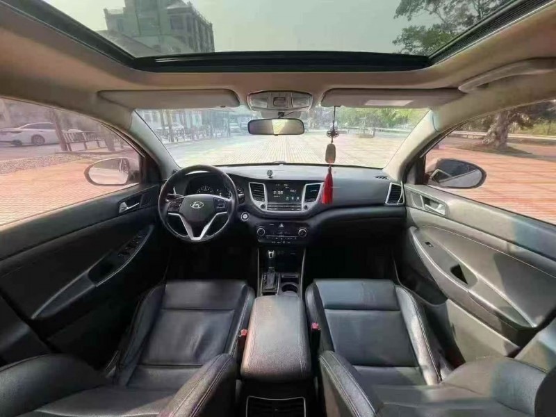 珠海16年现代途胜6