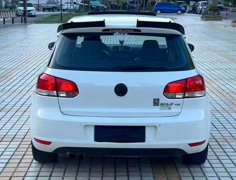 深圳12年大众高尔夫8