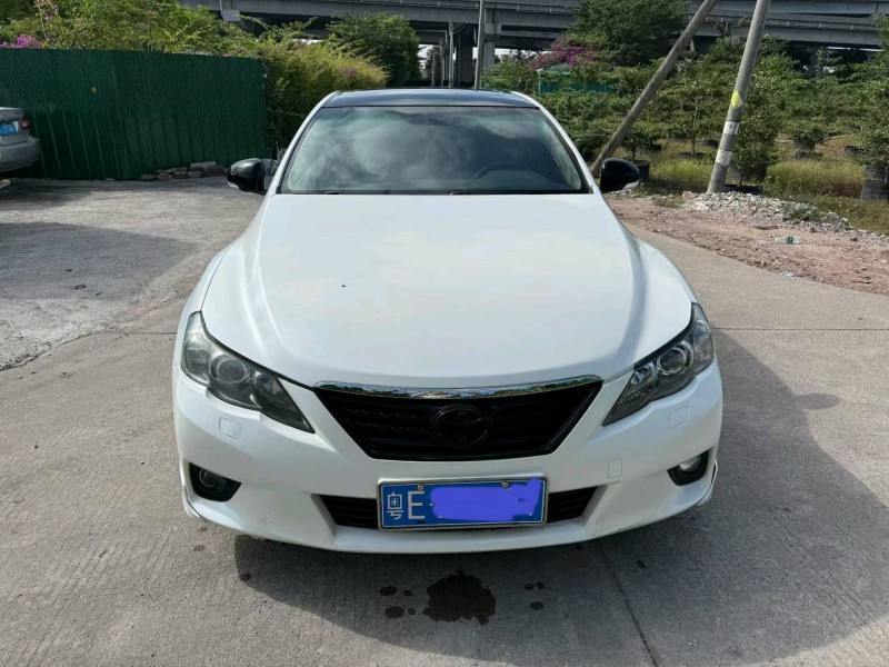 中山12年丰田锐志1