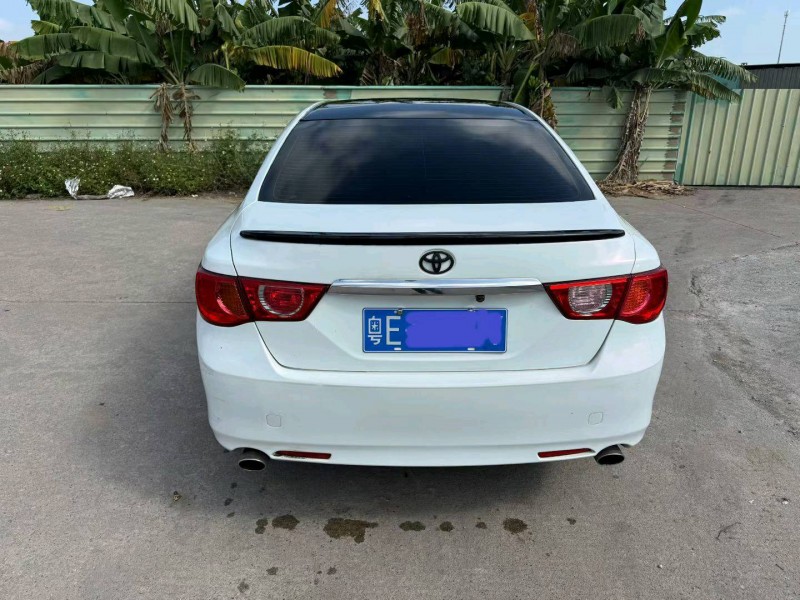 中山12年丰田锐志6