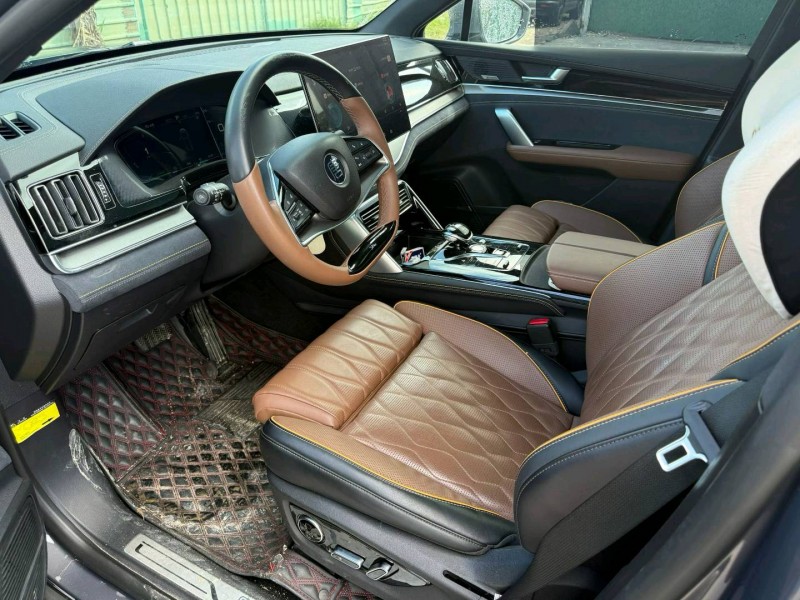 中山23年比亚迪唐8