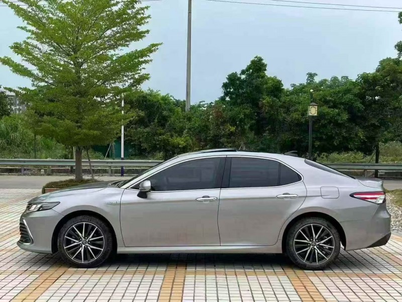 深圳23年丰田雷凌3