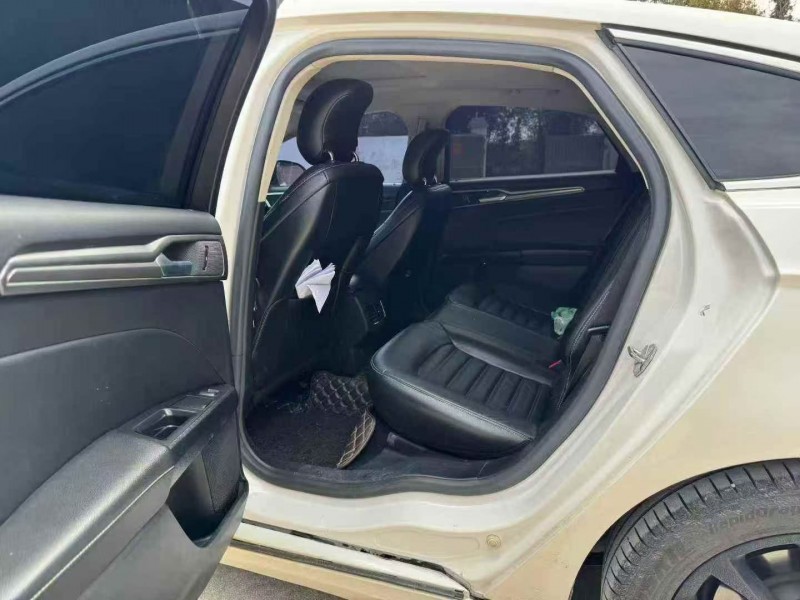 珠海17年福特蒙迪欧4